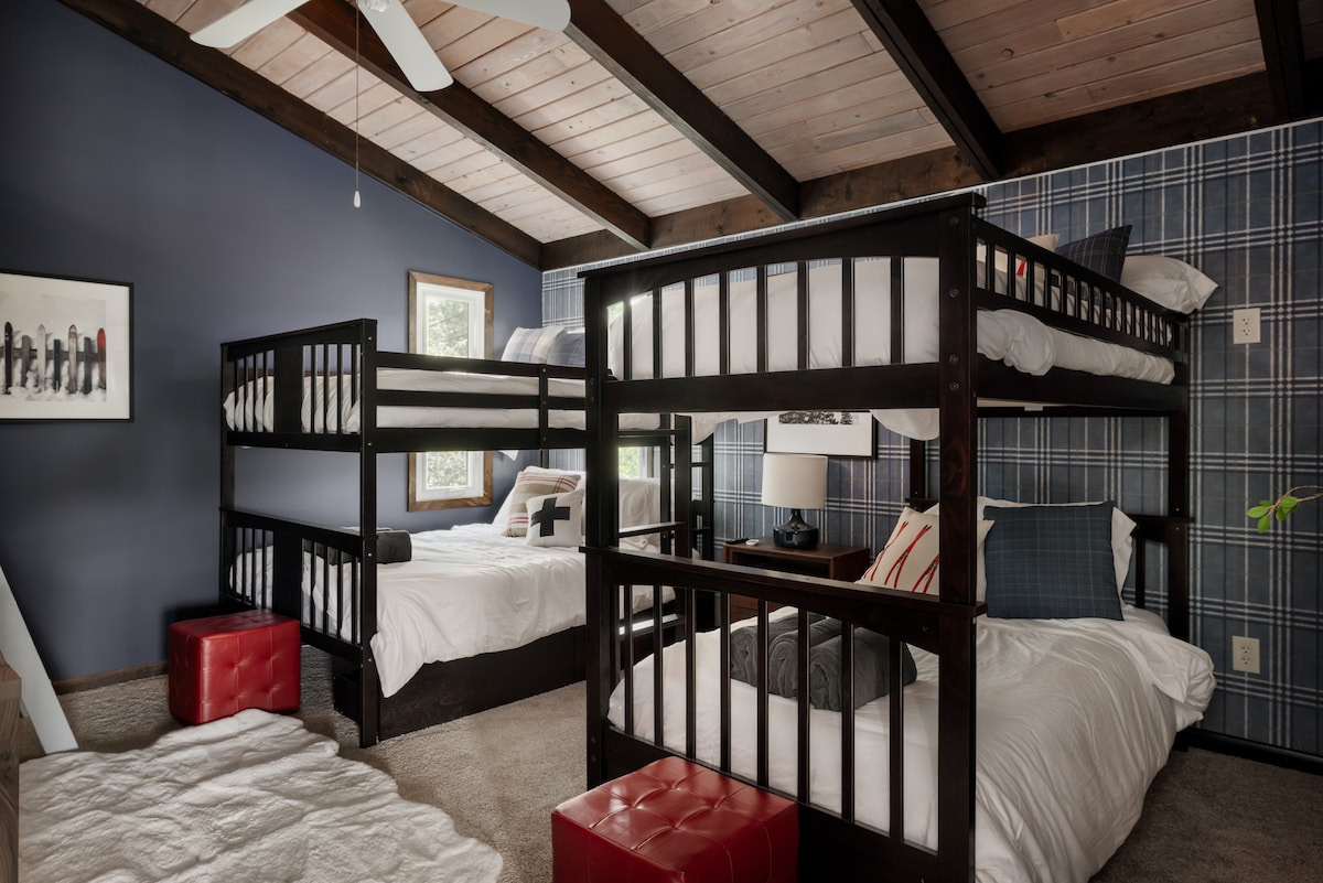 Bunk room with full-over-full and twin-over-twin beds